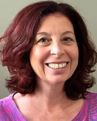 Lisa Fogelman, BACP registered Humanistic Integrative Counsellor, smiling